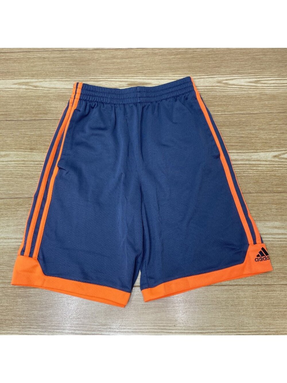 Adidas Boys Basketball Shorts Size L Kids Practice Bottoms 3 Striped